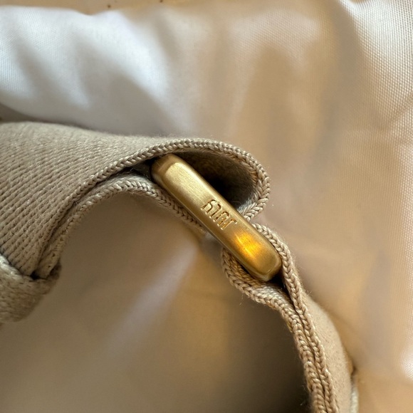 July Everyday Crescent Crossbody Bag in Cream Natural Like New - Picture 4 of 7